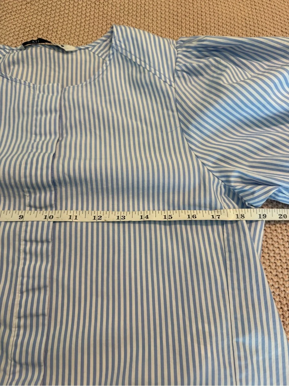 Zara Cotton Poplin Striped Puff-Sleeve Blouse in Light Blue White Large